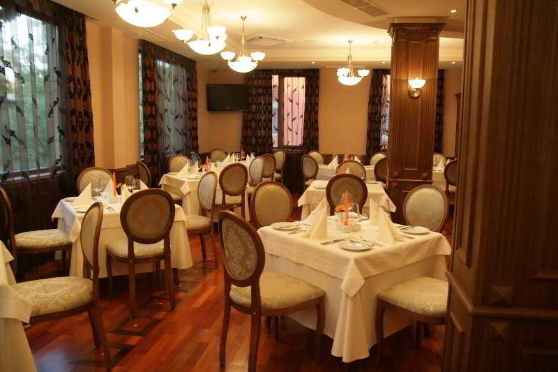 Hotel Club Central Hisarya Restaurant photo